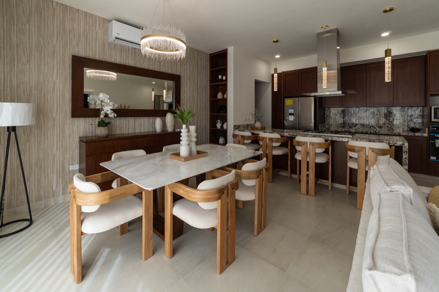 Comedor de una residencia de FH Inmobiliaria